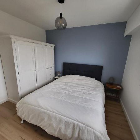 Appartement T2 Face Plage Avec Balcon, Cuisine Equipee Et Tv - Fr-1-92-908 Les Sables-dʼOlonne Exteriör bild
