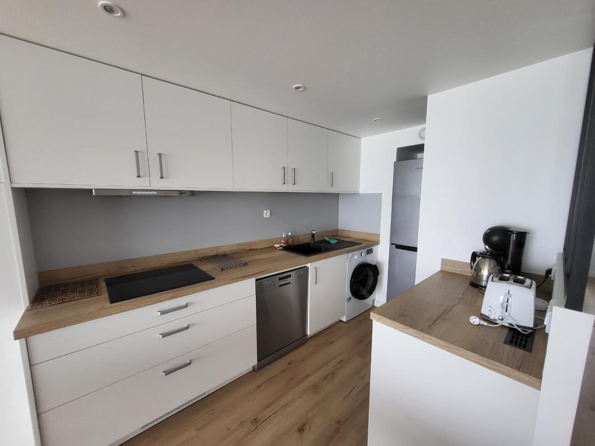 Appartement T2 Face Plage Avec Balcon, Cuisine Equipee Et Tv - Fr-1-92-908 Les Sables-dʼOlonne Exteriör bild