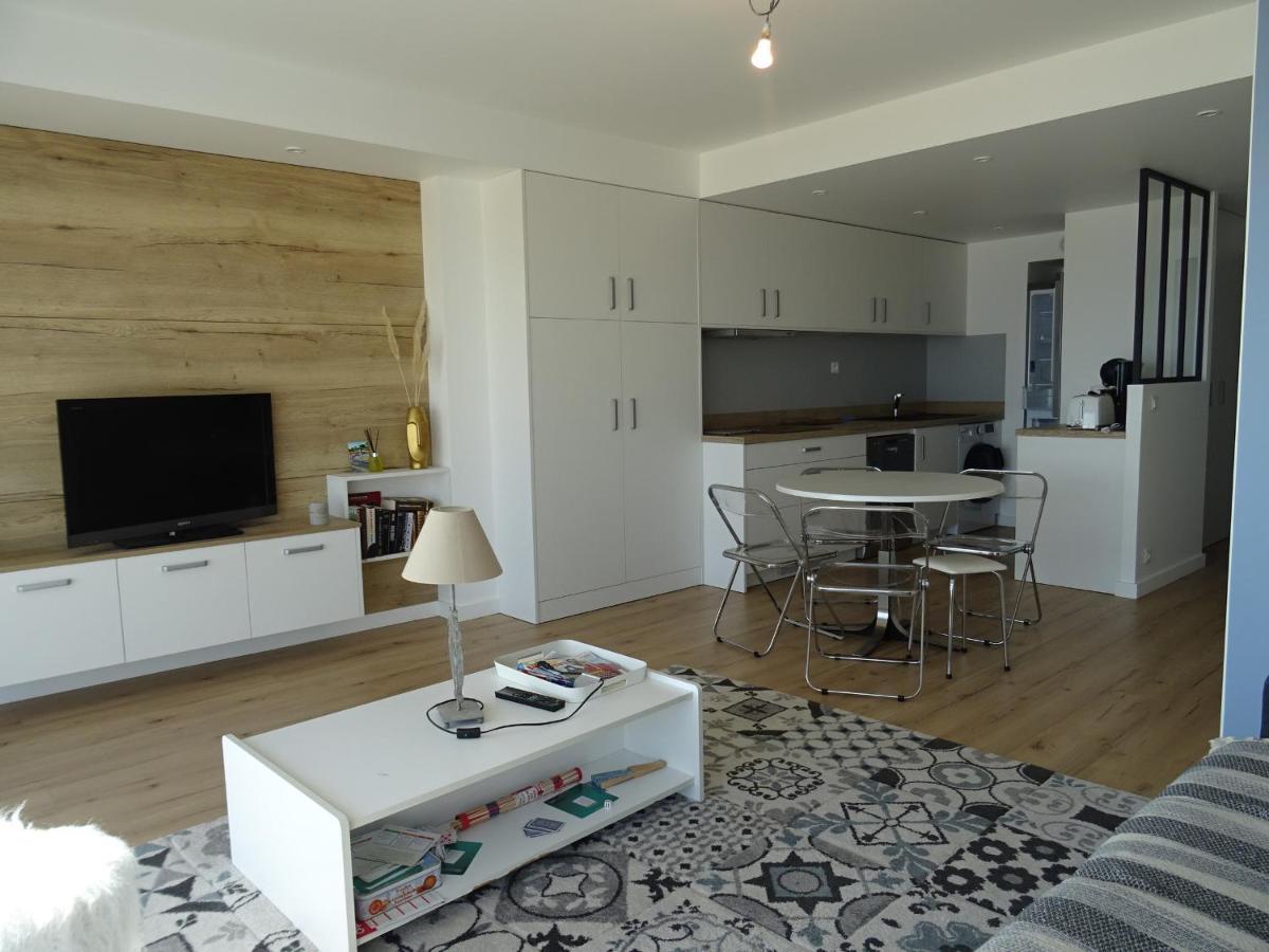 Appartement T2 Face Plage Avec Balcon, Cuisine Equipee Et Tv - Fr-1-92-908 Les Sables-dʼOlonne Exteriör bild