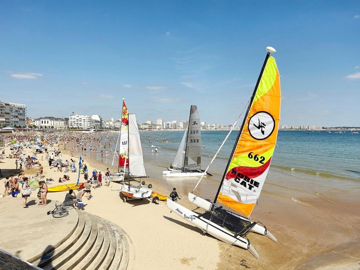 Appartement T2 Face Plage Avec Balcon, Cuisine Equipee Et Tv - Fr-1-92-908 Les Sables-dʼOlonne Exteriör bild